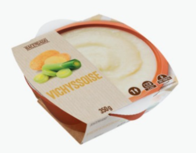 Ensalada de lechuga y tomate acompañada de pata de pulpo y Vichyssoise de puerro y patata.